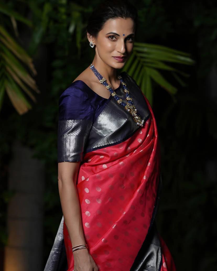 Magnetic Dark Pink Soft Silk Saree With Gossamer Blouse Piece