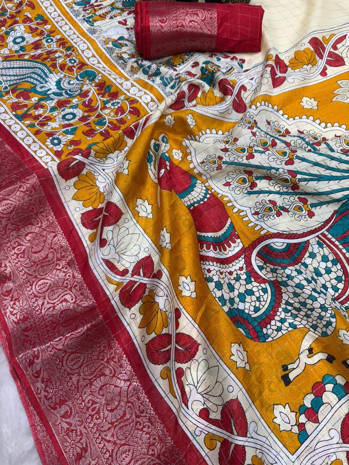 Stylish Red Digital Printed Soft Silk Saree With Marvellous Blouse Piece