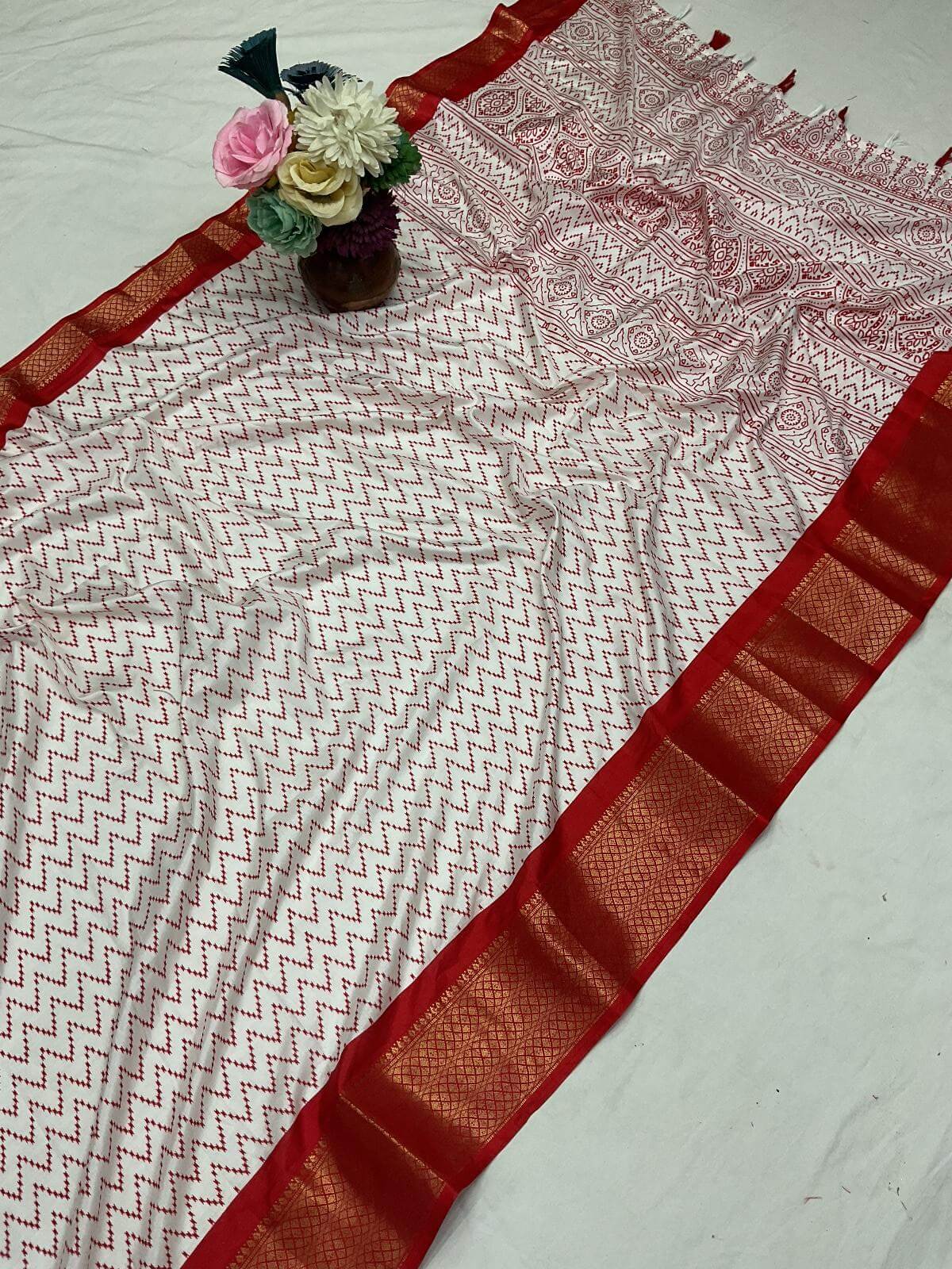 Tremendous Off White Digital Printed Dola Silk Saree With Scrumptious Blouse Piece