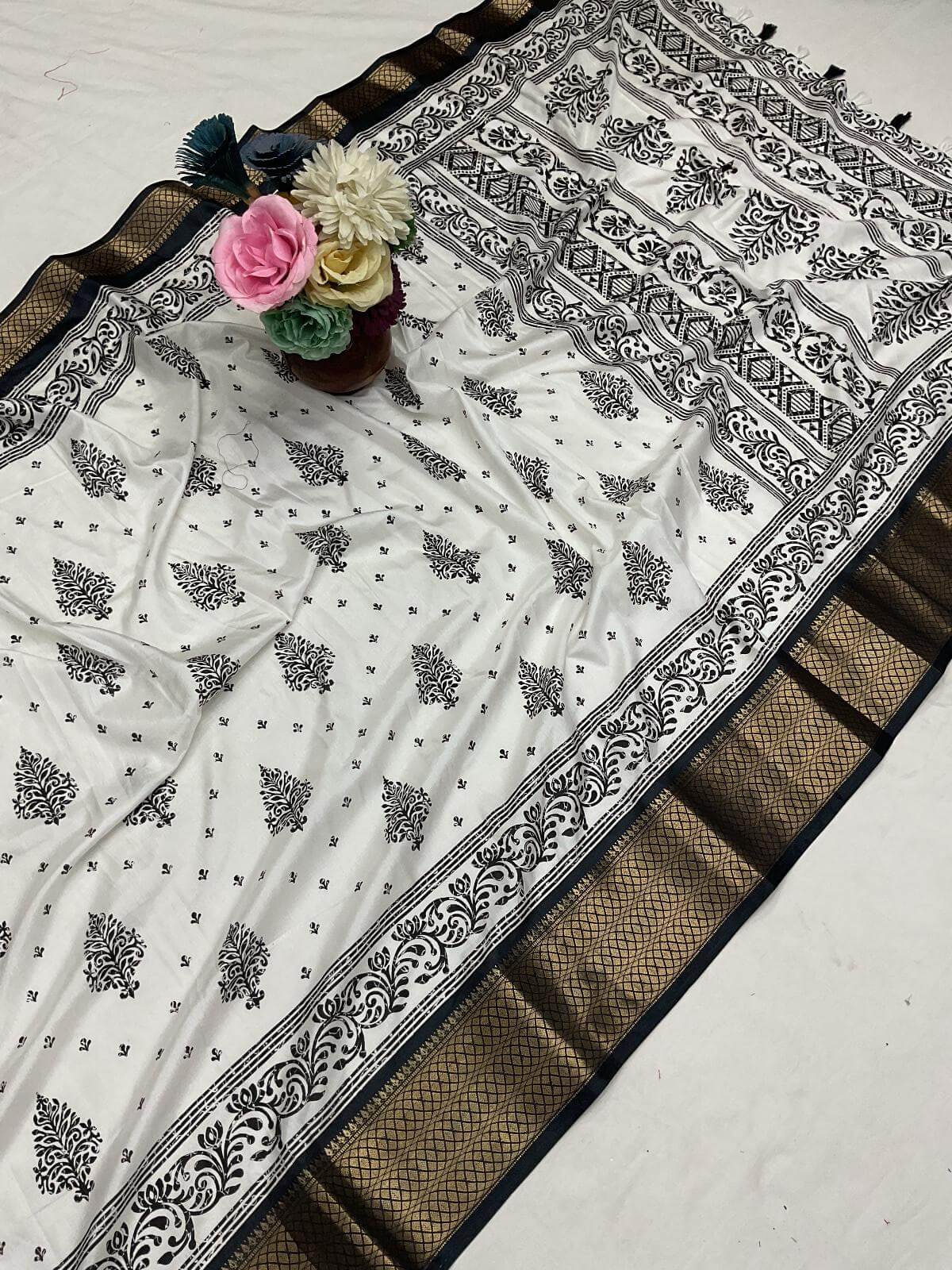 Elegant Off White Digital Printed Dola Silk Saree With Snazzy Blouse Piece