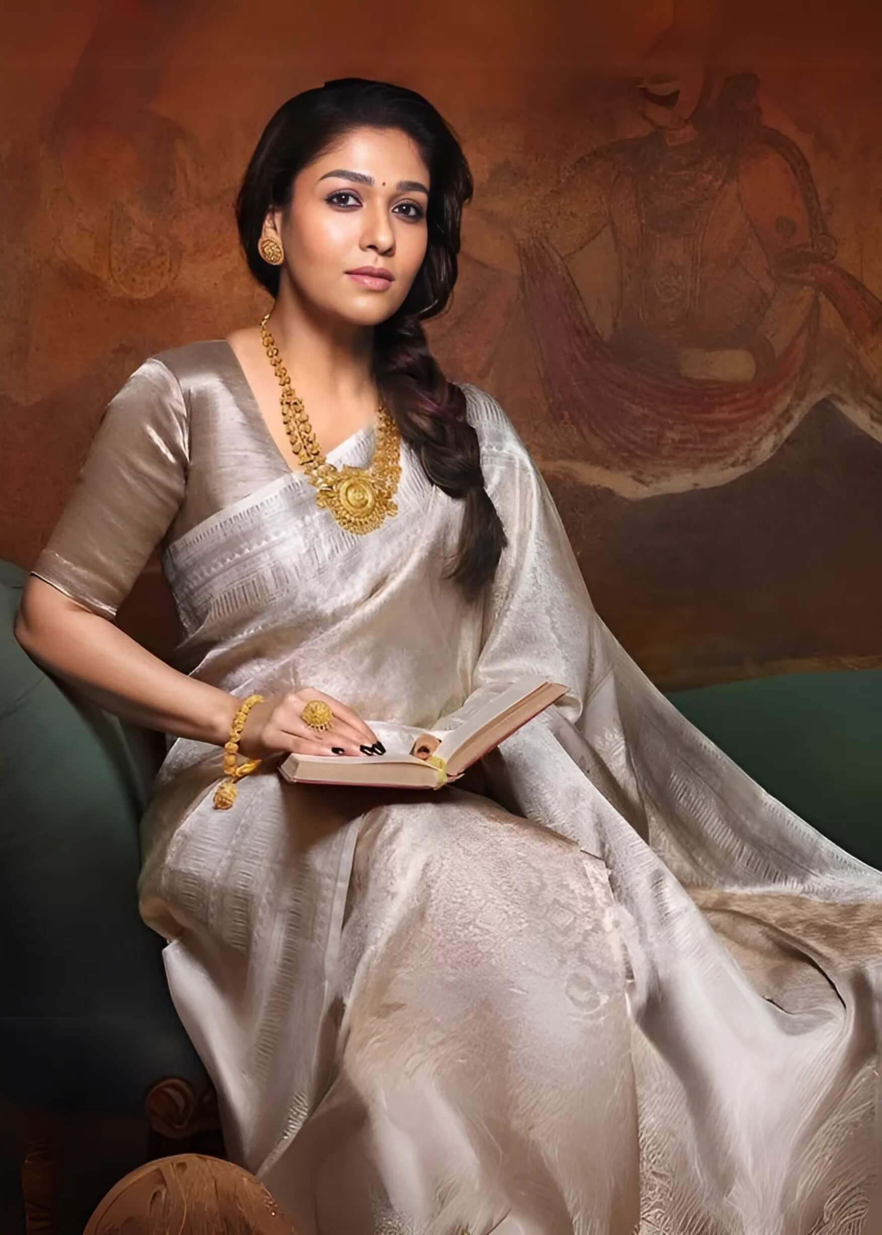 Luxuriant Silver Soft Tissue Silk Saree With Epiphany Blouse Piece