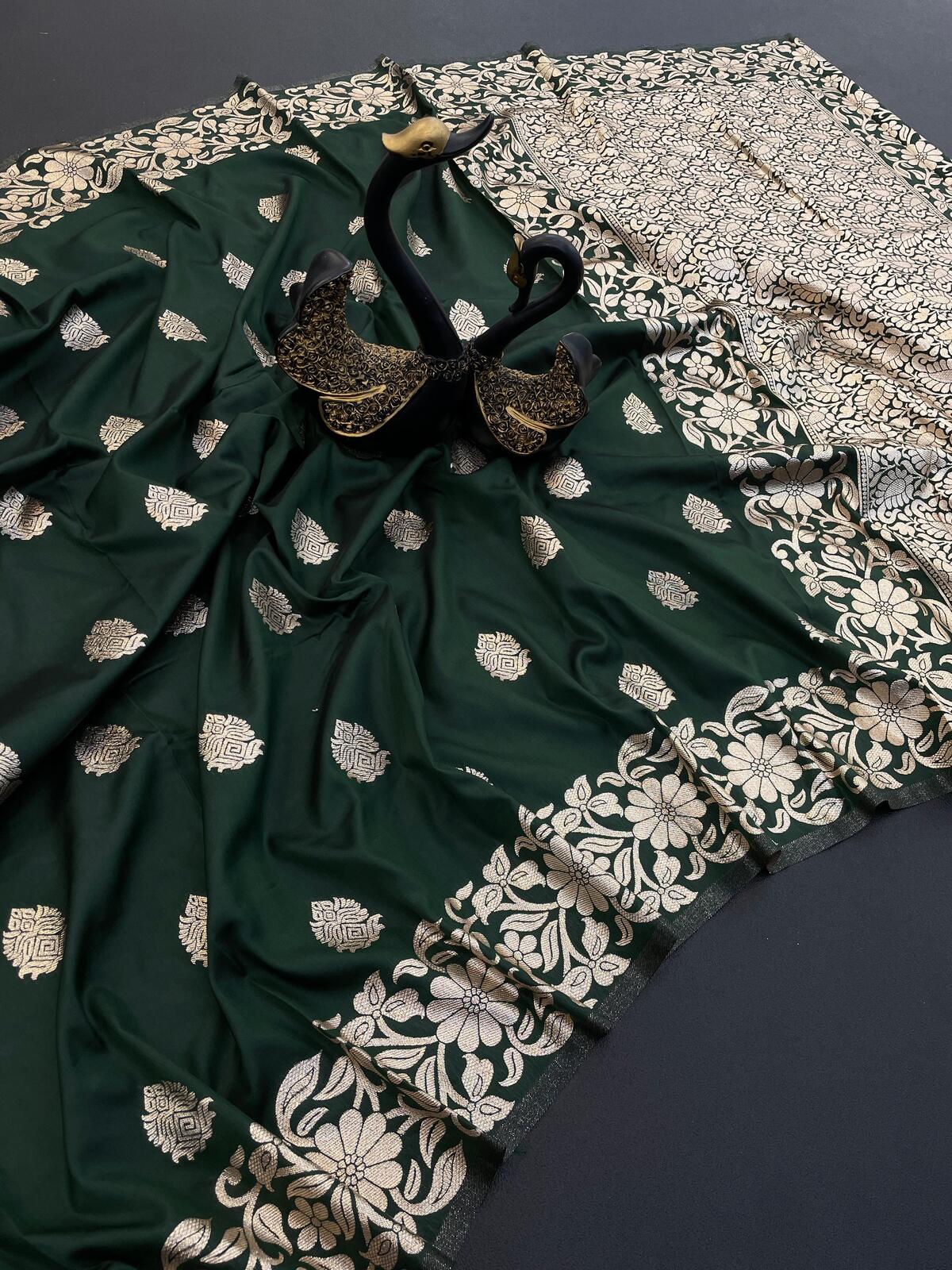 Charismatic Dark Green Soft Banarasi Silk Saree With Majestic Blouse Piece