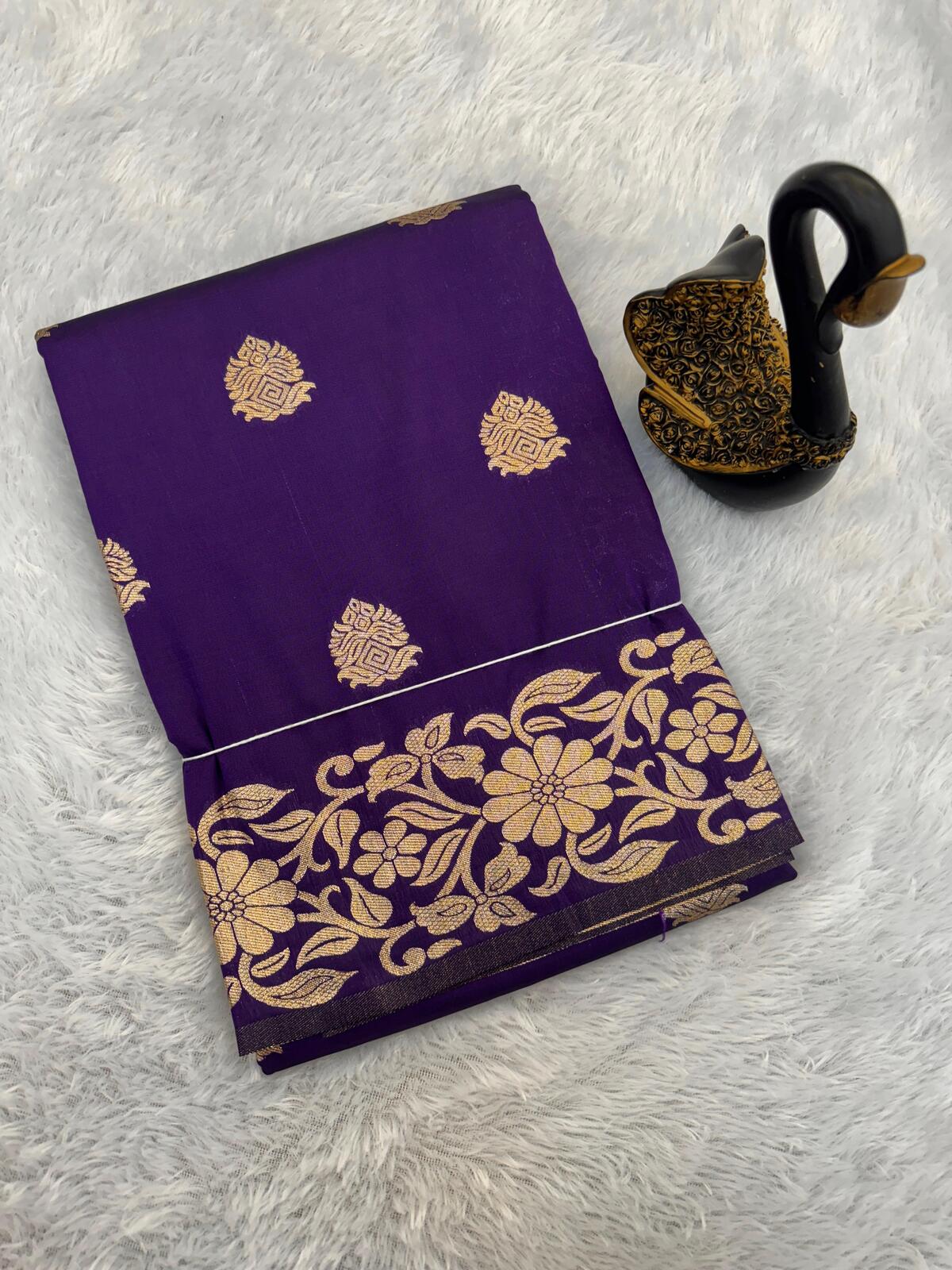 Luxuriant Purple Soft Banarasi Silk Saree With Engaging Blouse Piece