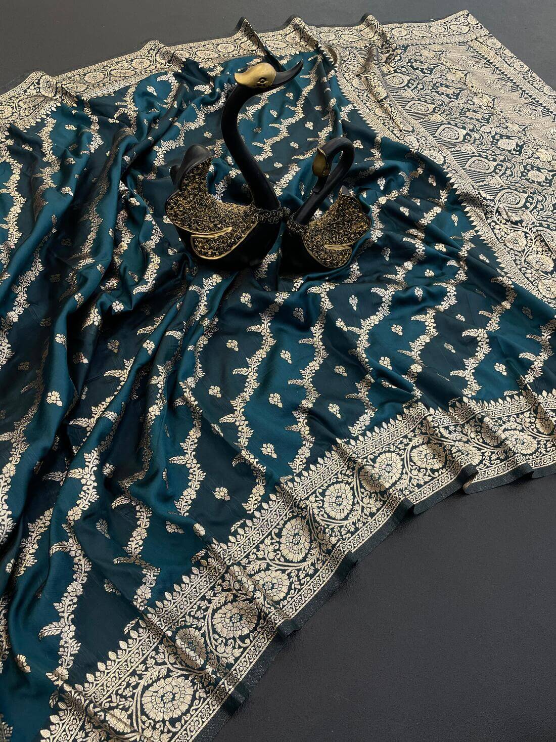 Fugacious Rama Soft Banarasi Silk Saree With Redolent Blouse Piece