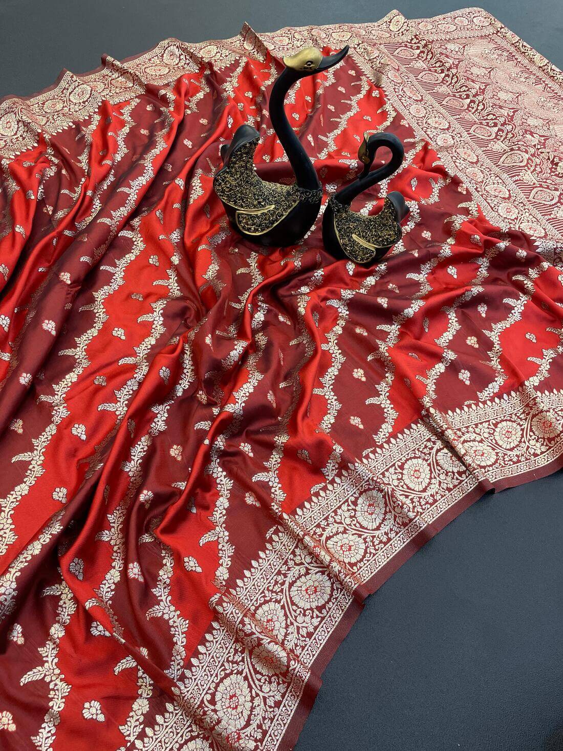 Devastating Red Soft Banarasi Silk Saree With Incredible Blouse Piece