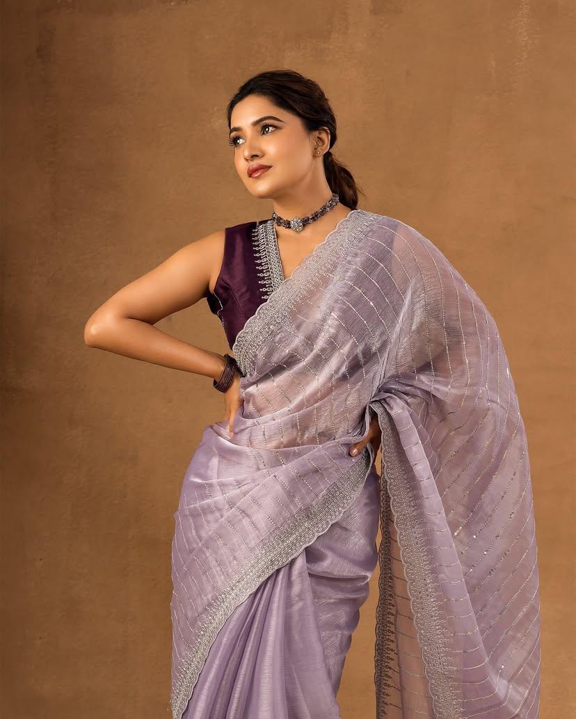 Exquisite Lavnder Embroidery Work Orgenza Silk Saree With Arresting Blouse Piece