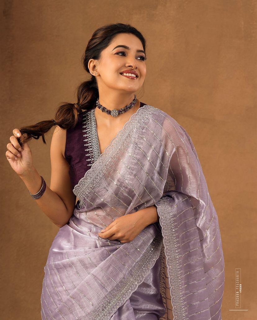 Exquisite Lavnder Embroidery Work Orgenza Silk Saree With Arresting Blouse Piece