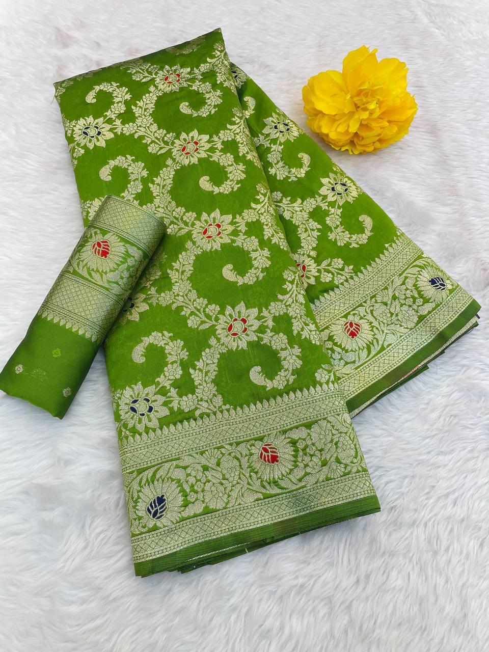 Supernal Green Soft Banarasi Silk Saree With Stunning Blouse Piece