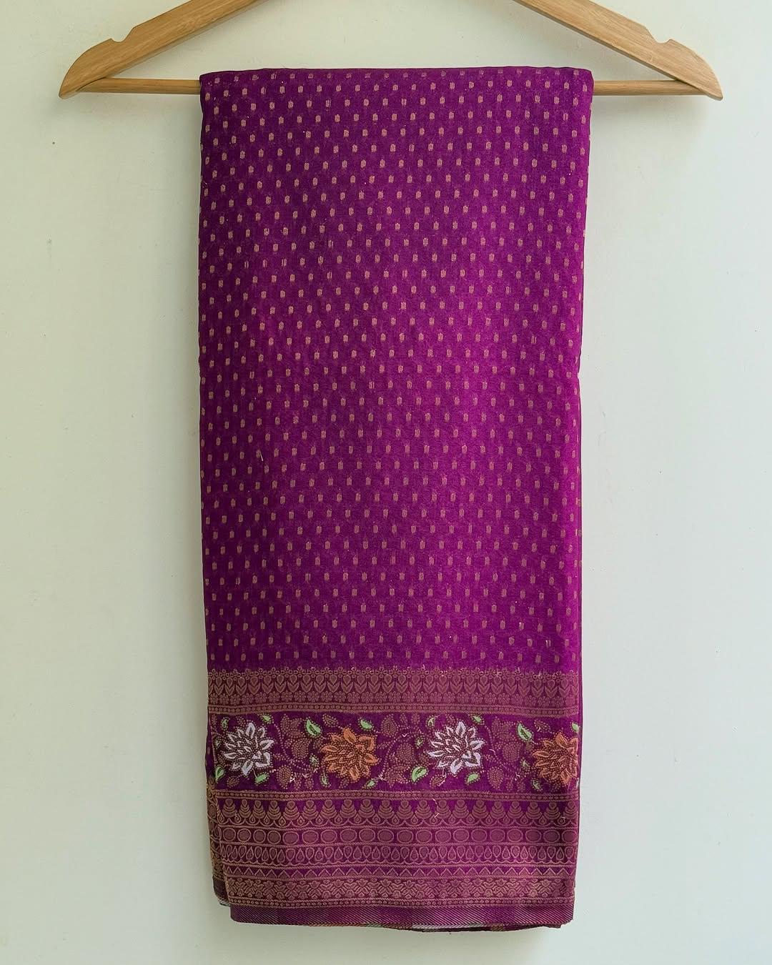 Adorning Purple Soft Banarasi Silk Saree With Exquisite Blouse Piece