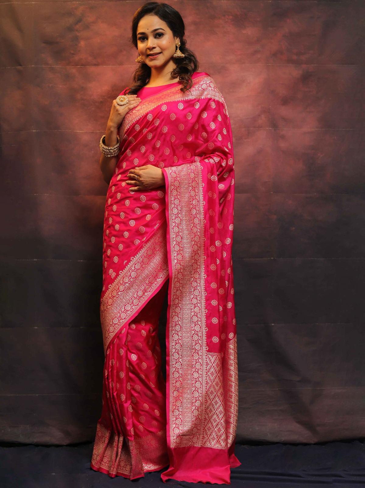 Smart Dark Pink Soft Silk Saree With Alluring Blouse Piece