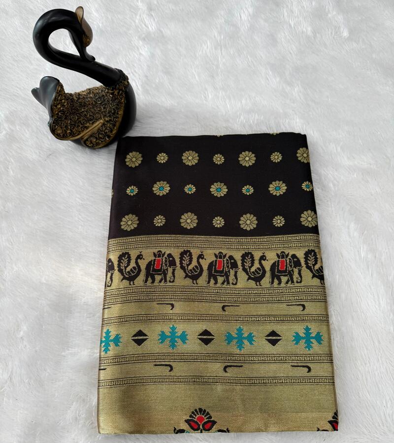 Adoring Black Paithani Silk Saree With Rhapsodic Blouse Piece