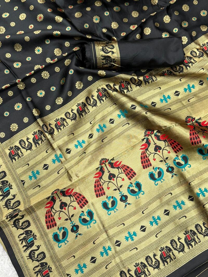 Adoring Black Paithani Silk Saree With Rhapsodic Blouse Piece