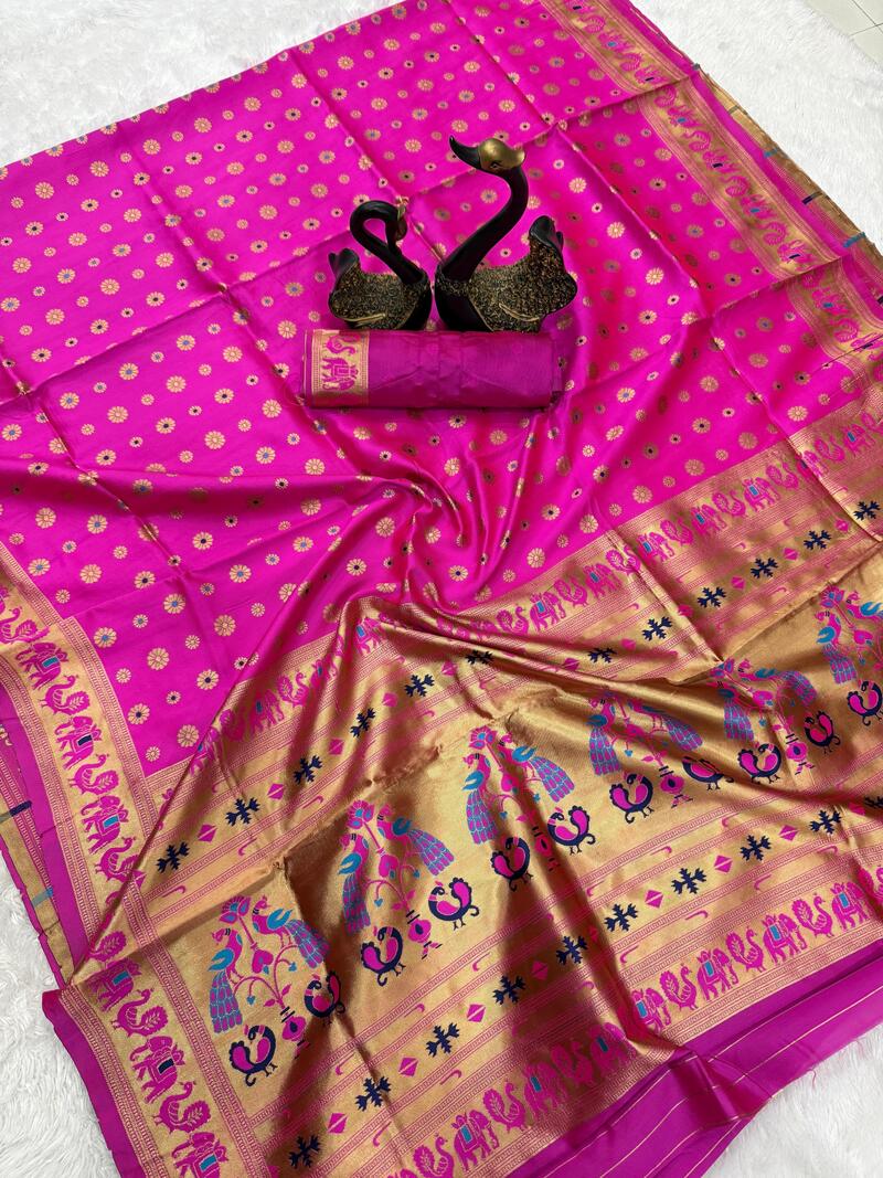 Breathtaking Dark Pink Paithani Silk Saree With Fantabulous Blouse Piece