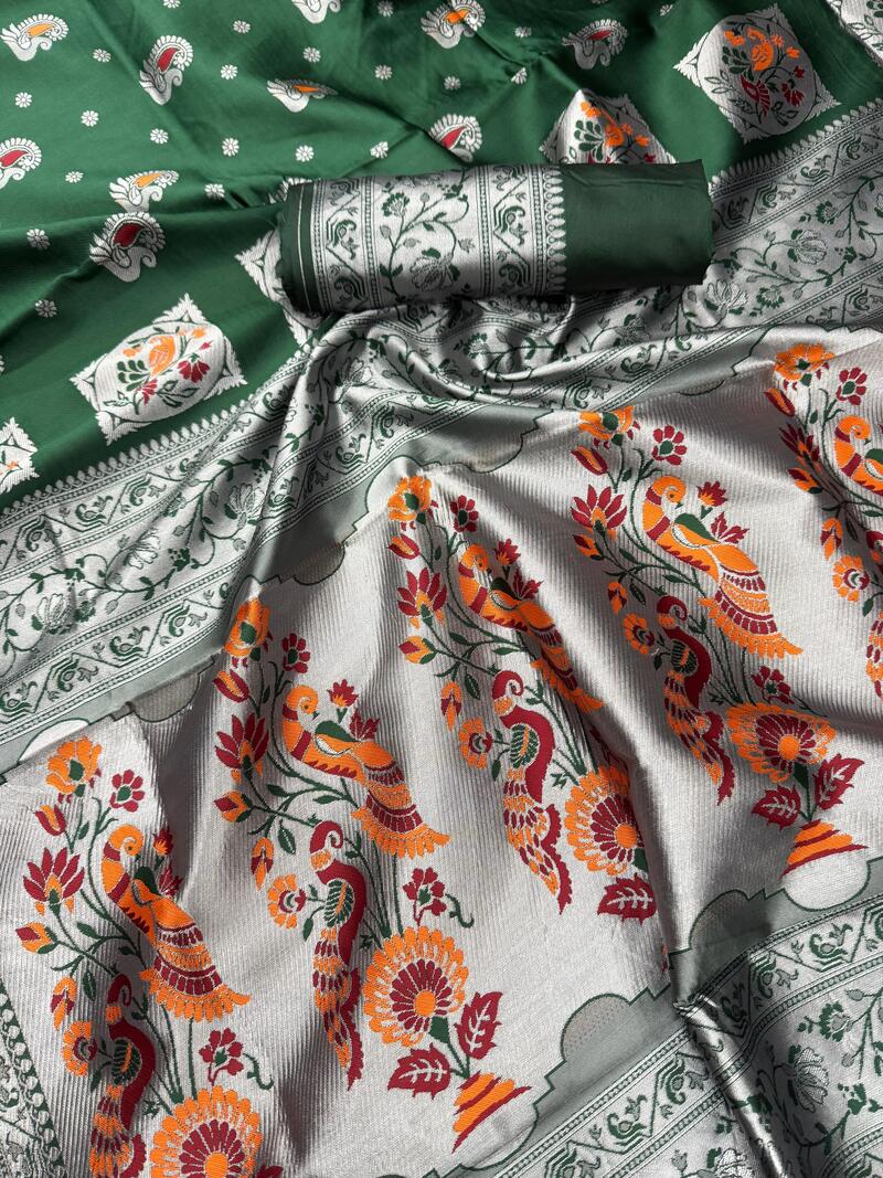 Quixotic Dark Green Paithani Silk Saree With Eloquence Blouse Piece