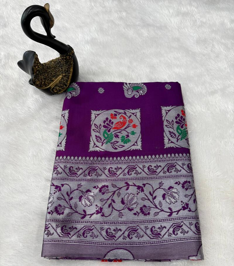Amiable Purple Paithani Silk Saree With Classic Blouse Piece