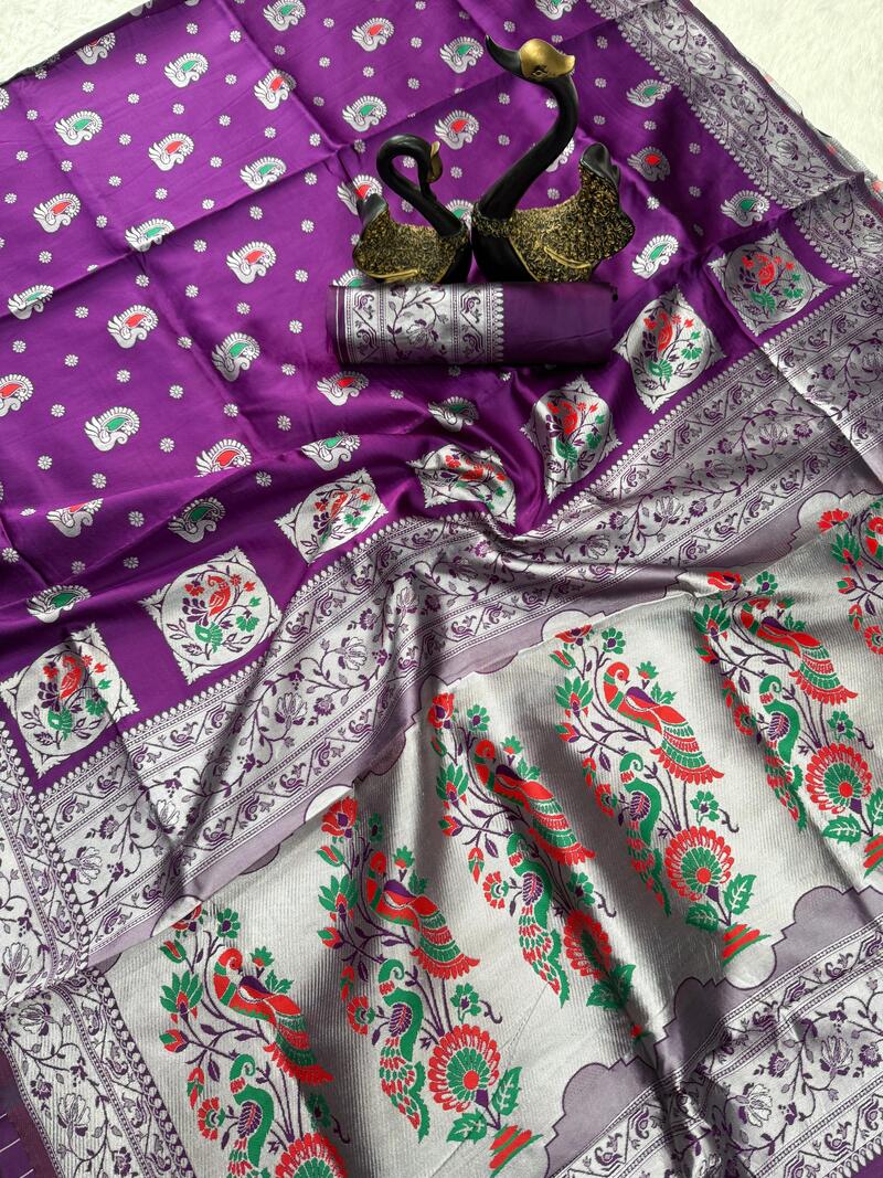 Amiable Purple Paithani Silk Saree With Classic Blouse Piece