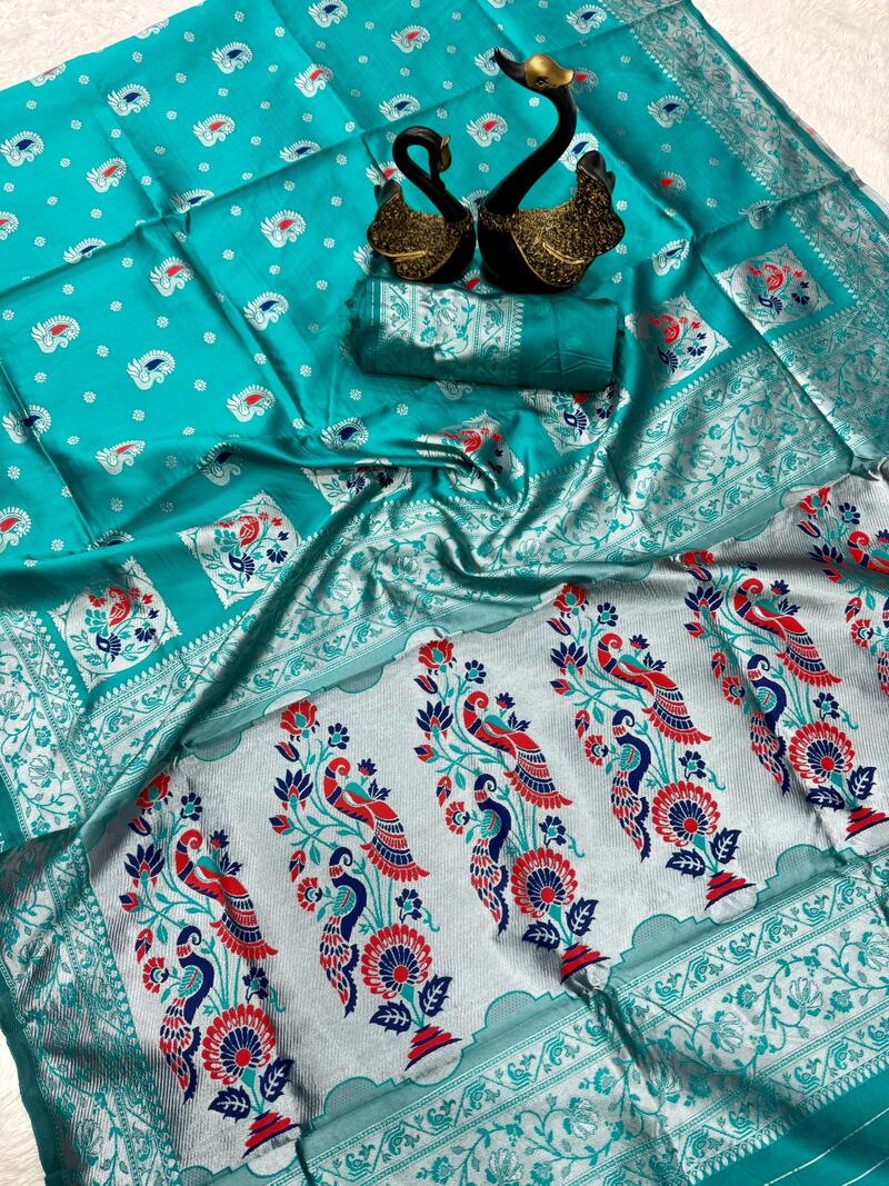 Intricate Turqiouise Paithani Silk Saree With Unequalled Blouse Piece