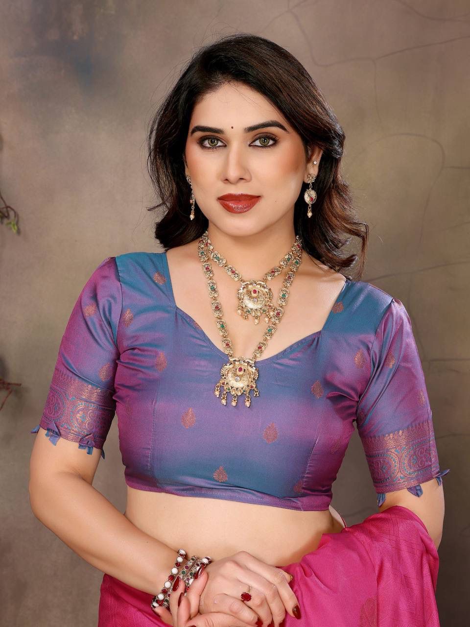 Most Stunning Dark Pink Soft Banarasi Silk Saree With Quintessential Blouse Piece