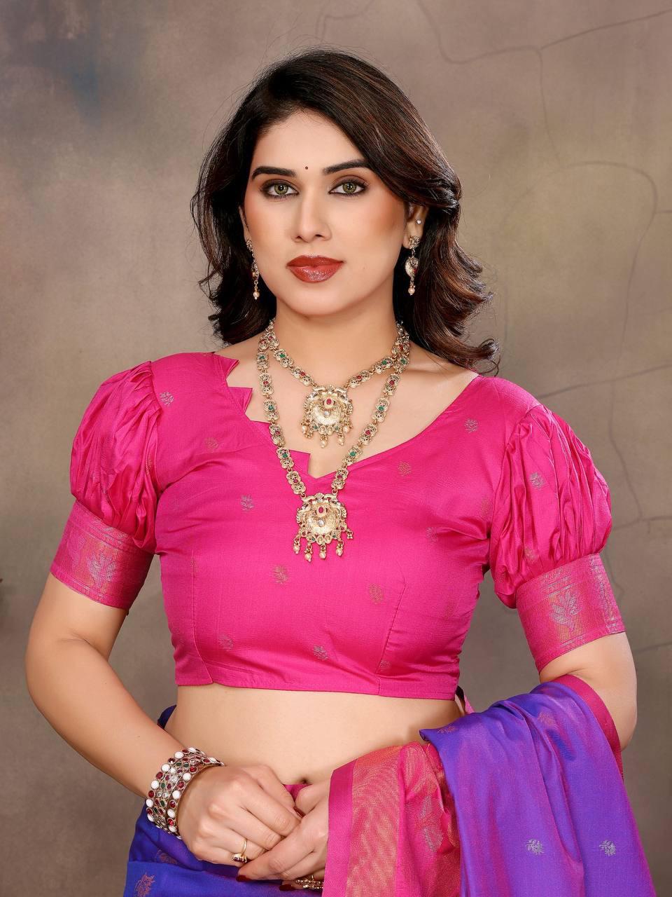 Engrossing Purple Soft Banarasi Silk Saree With Exceptional Blouse Piece