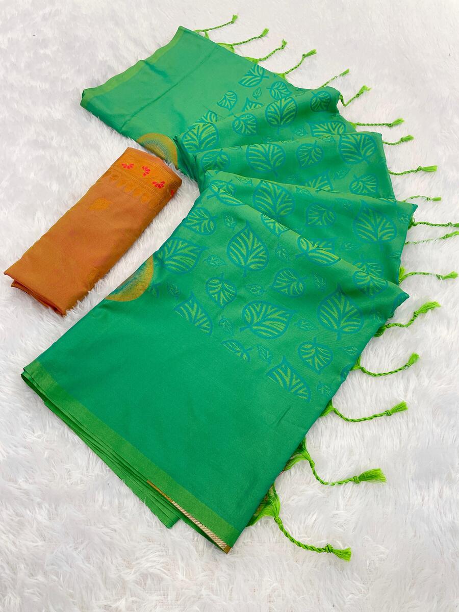 Proficient Green Soft Banarasi Silk Saree With Groovy Blouse Piece