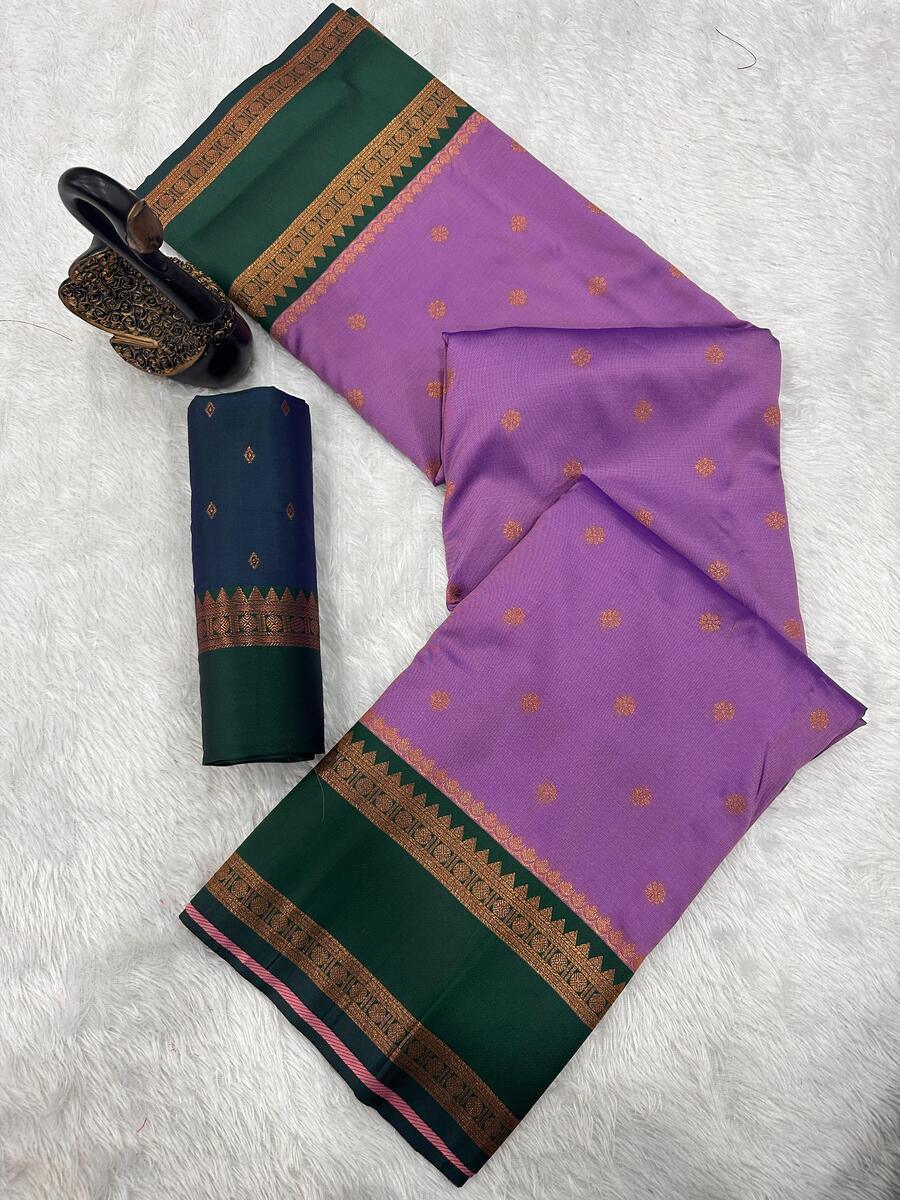 Exemplary Lavender Soft Banarasi Silk Saree With Mellifluous Blouse Piece