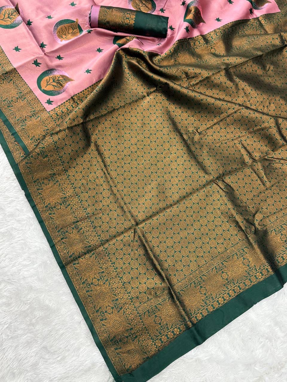 Sonorous Baby Pink Soft Silk Saree With Beleaguer Blouse Piece