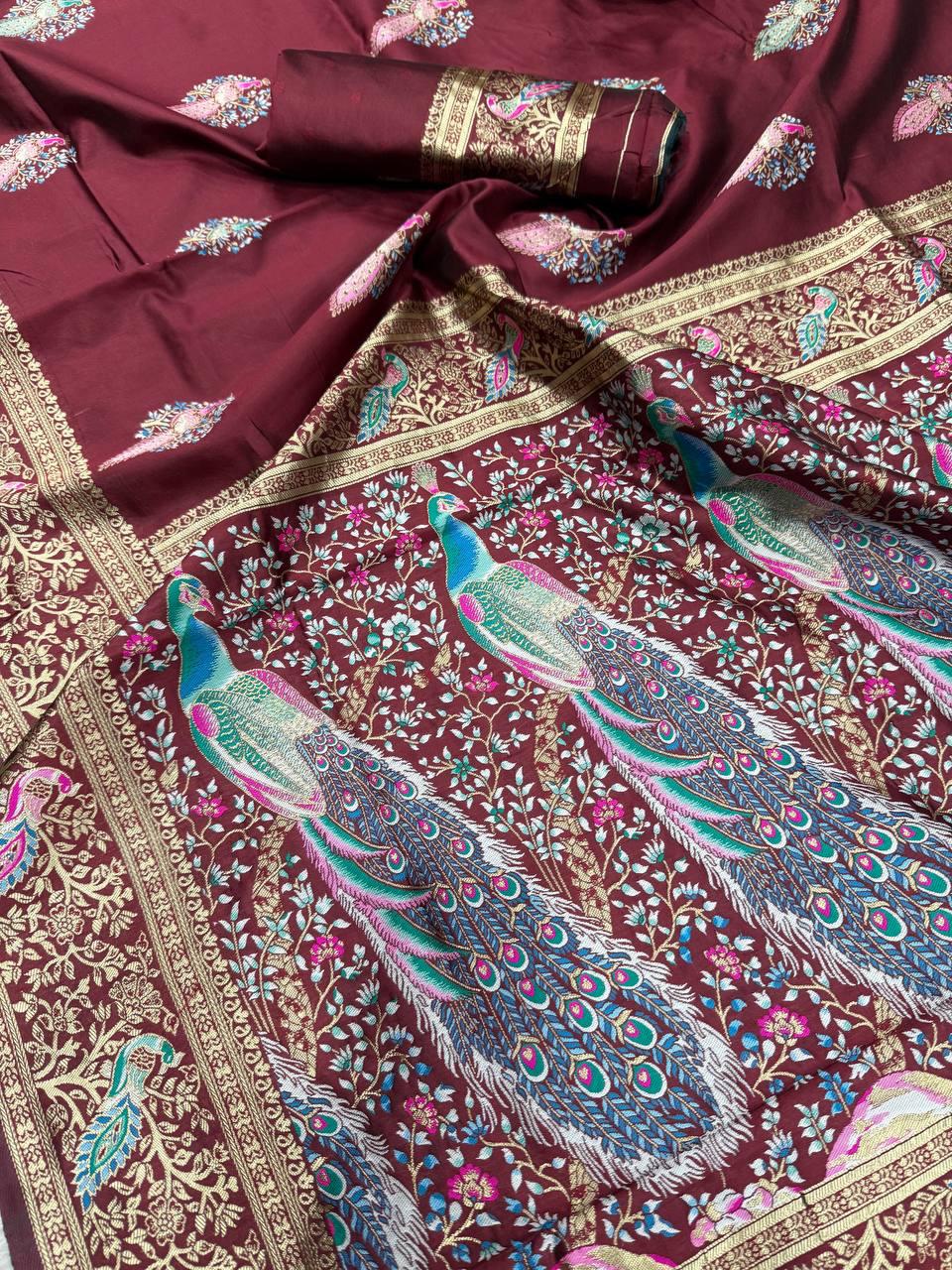 Exquisite Maroon Soft Banarasi Silk Saree With Assemblage Blouse Piece