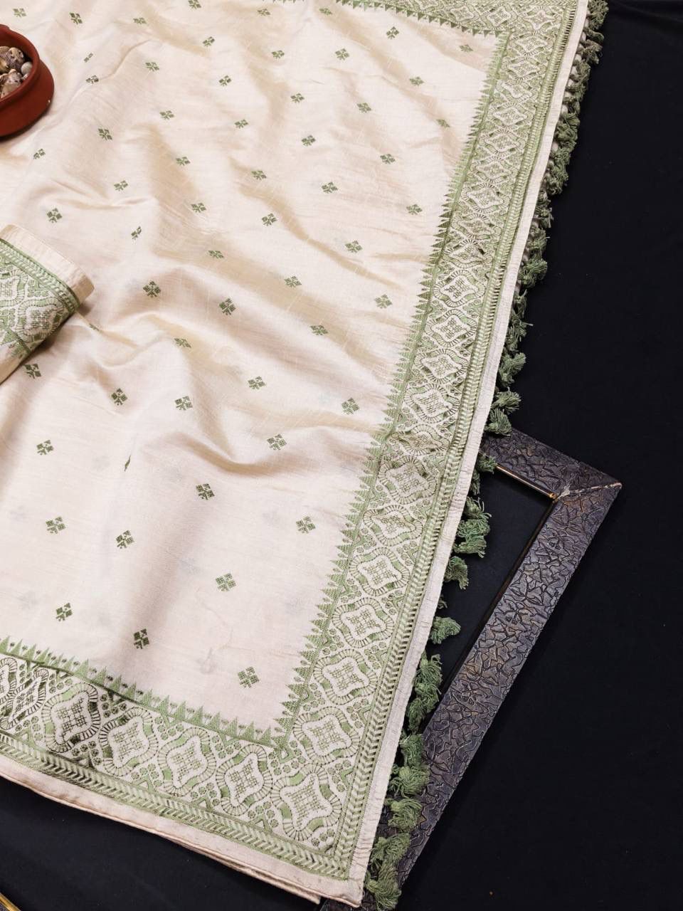 Epiphany Green Embroidery Work Tussar Silk Saree With Beleaguer Blouse Piece