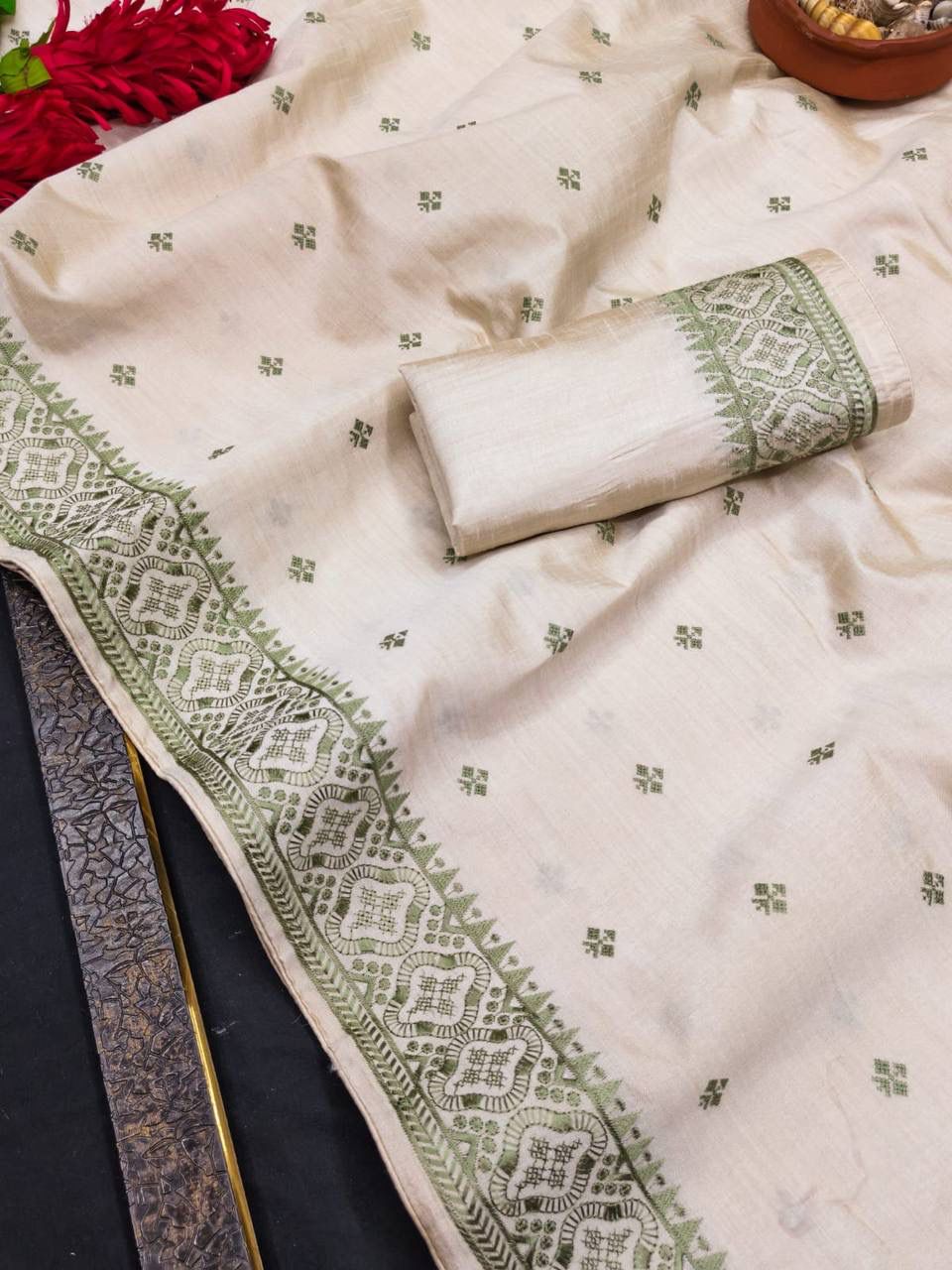 Epiphany Green Embroidery Work Tussar Silk Saree With Beleaguer Blouse Piece
