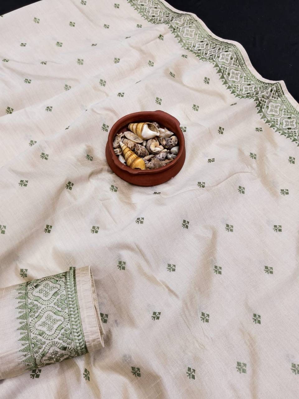 Epiphany Green Embroidery Work Tussar Silk Saree With Beleaguer Blouse Piece