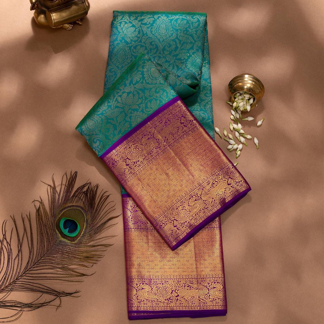 Preferable Rama Soft Silk Saree With Elaborate Blouse Piece