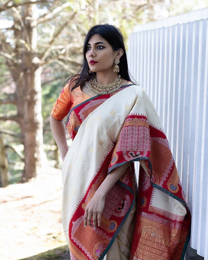 Glorious Off White Soft Banarasi Silk Saree With Gorgeous Blouse Piece