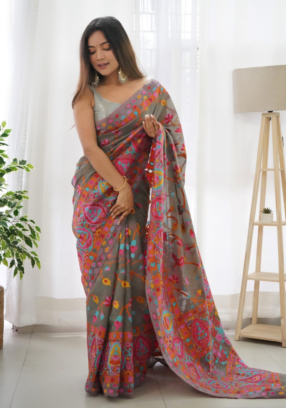 Fugacious Grey Pashmina saree With Supernal Blouse Piece