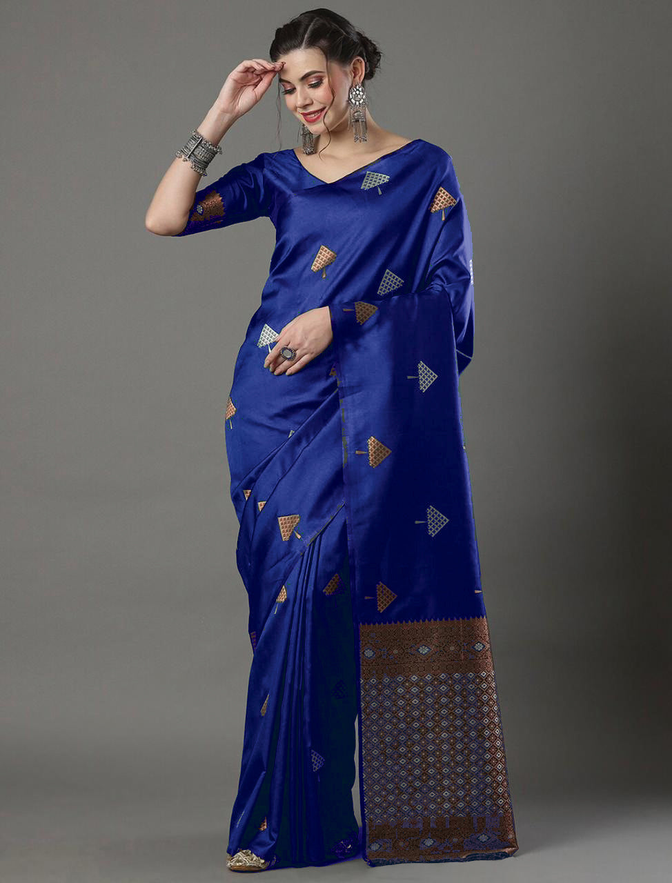 Trendy Blue Soft Silk Saree With Symmetrical Blouse Piece