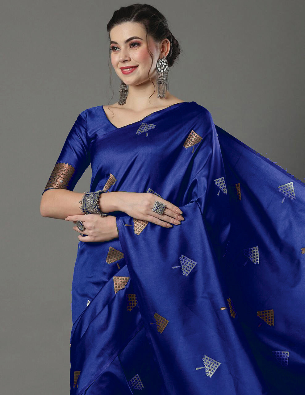 Trendy Blue Soft Silk Saree With Symmetrical Blouse Piece