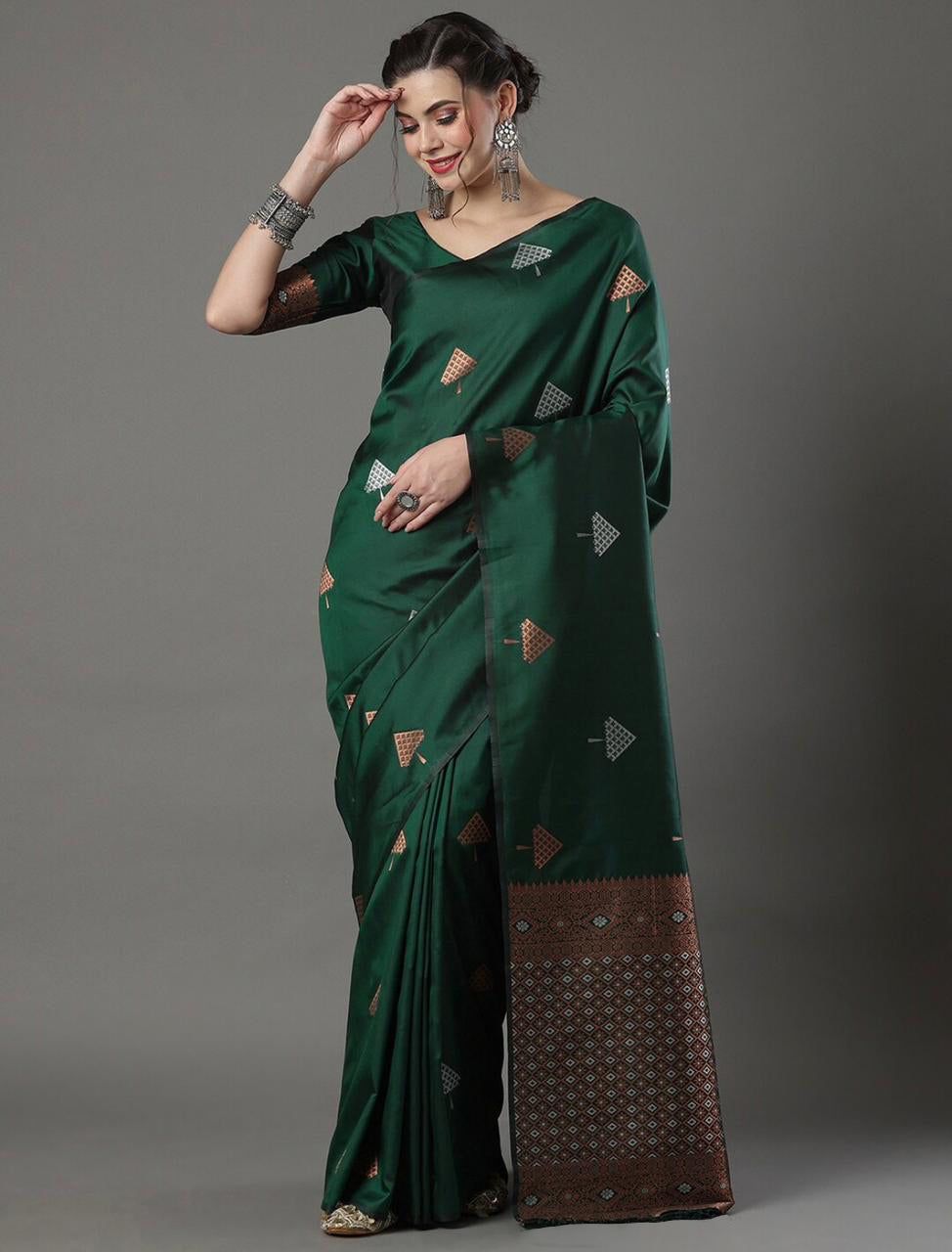 Nectarous Green Soft Silk Saree With Snazzy Blouse Piece