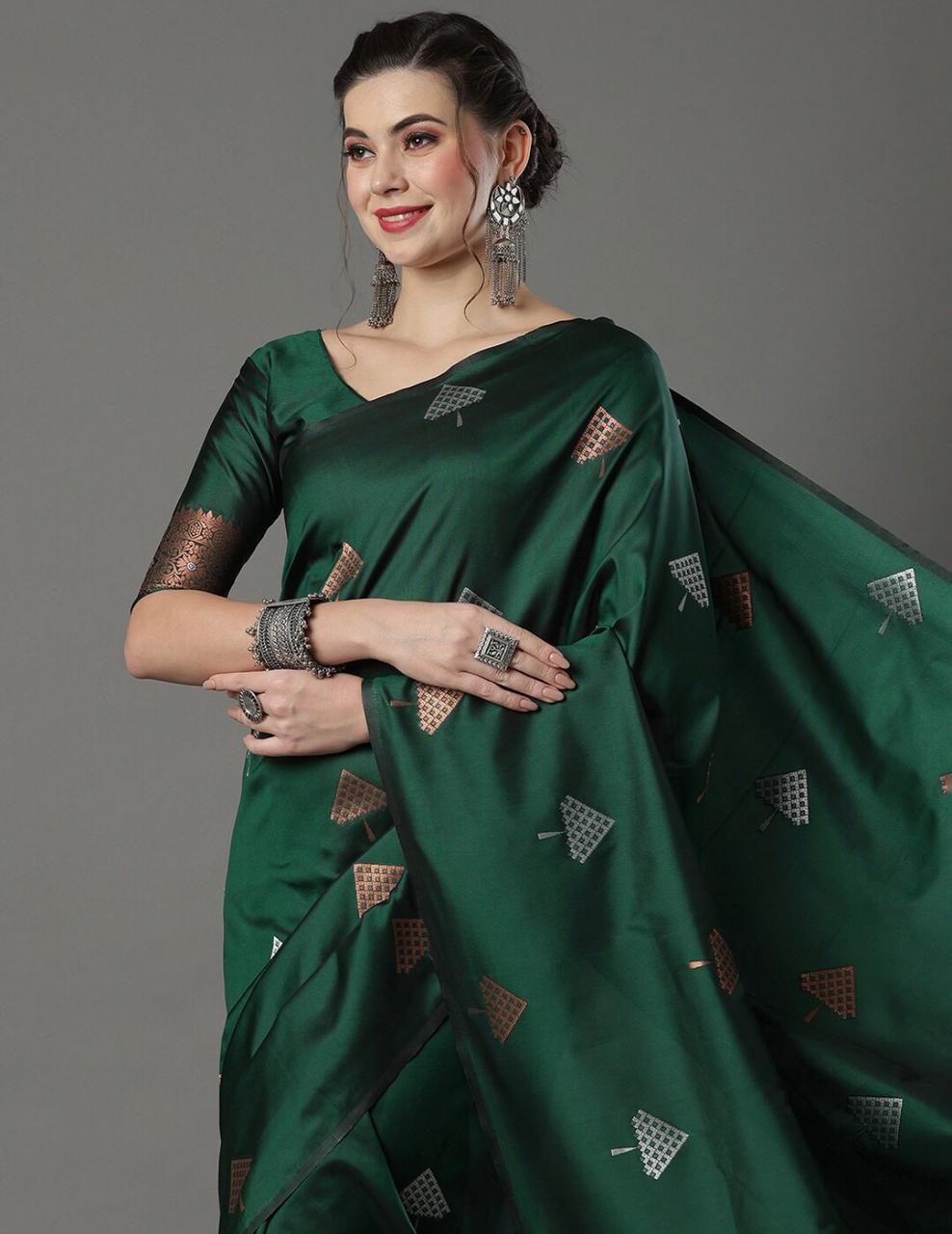 Nectarous Green Soft Silk Saree With Snazzy Blouse Piece