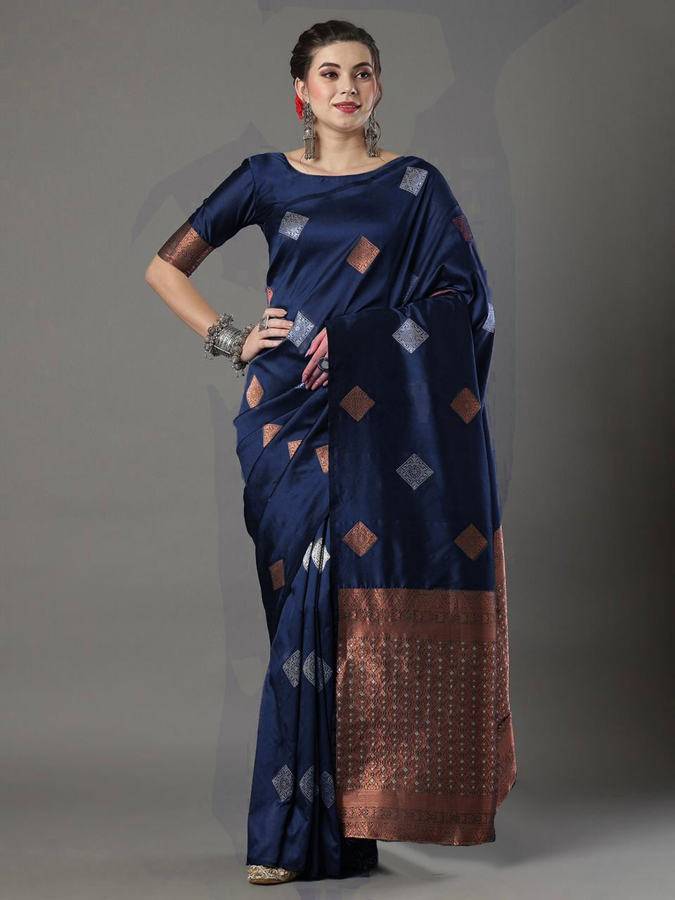 Zephyr Navy Blue Soft Silk Saree With Sempiternal Blouse Piece