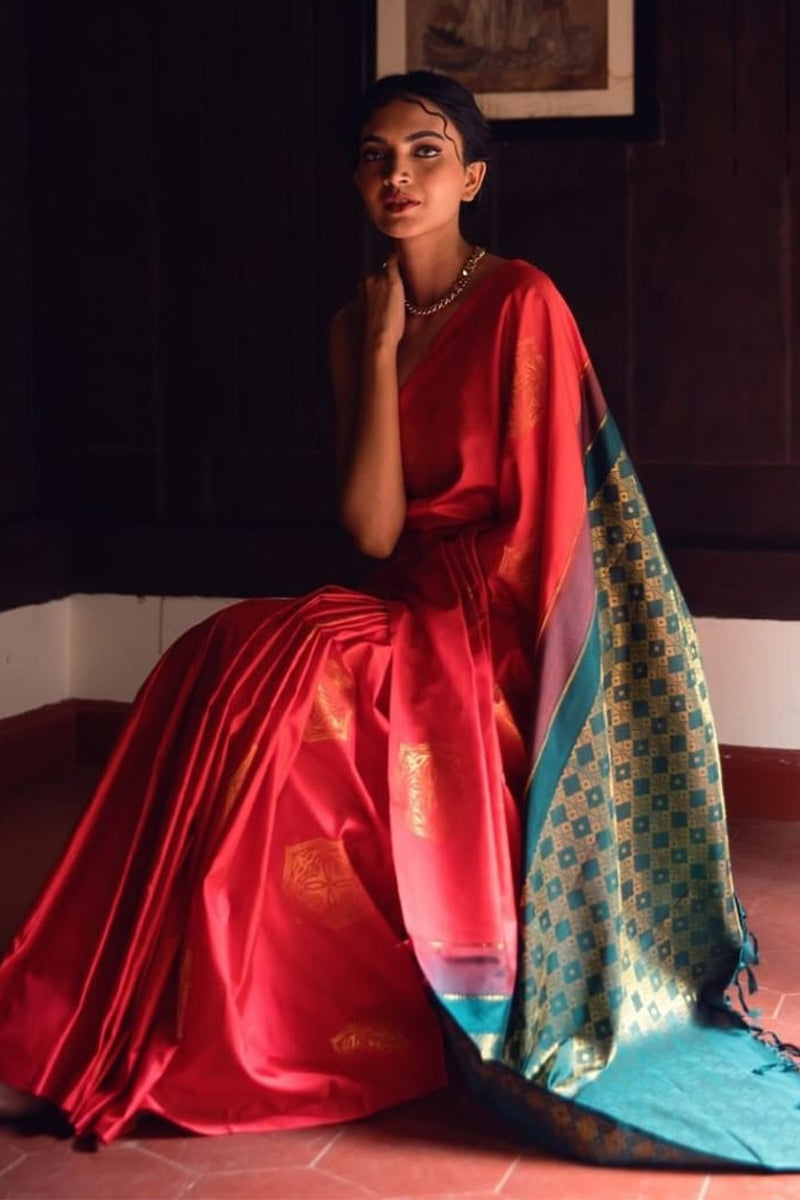 Charismatic Red Soft Silk Saree With Tempting Blouse Piece