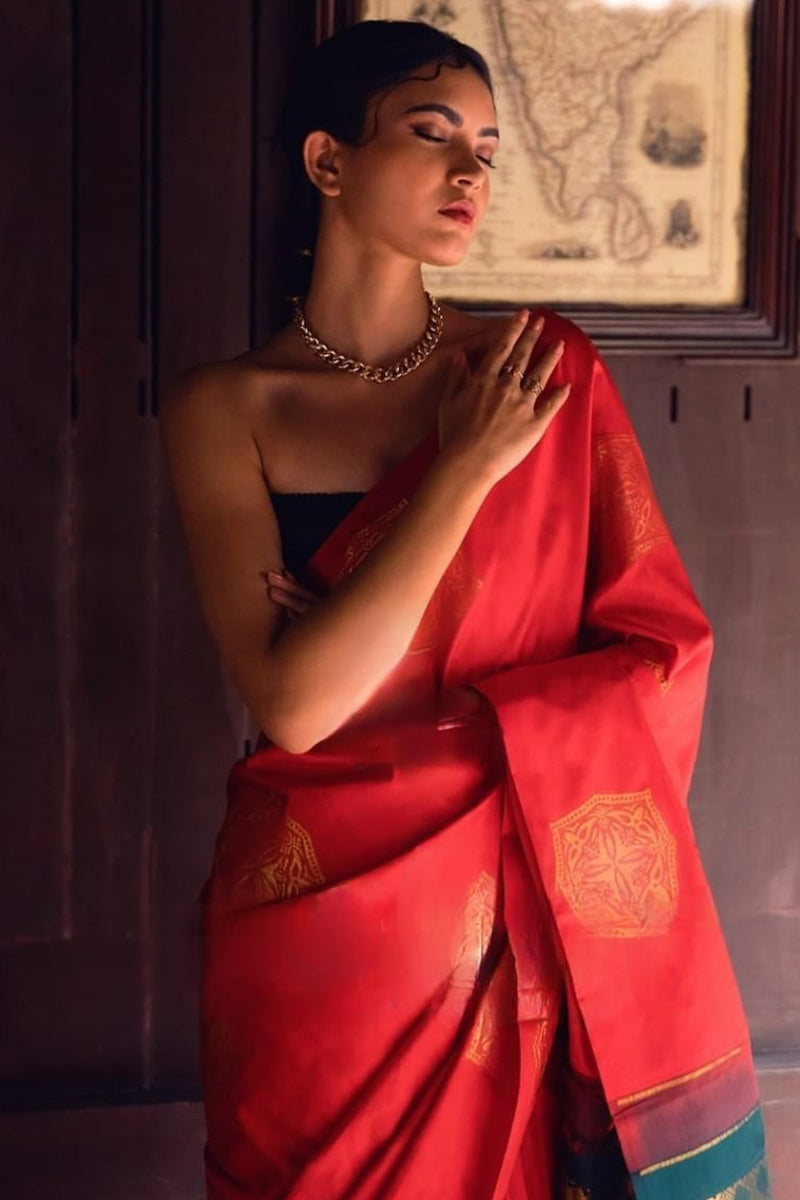 Charismatic Red Soft Silk Saree With Tempting Blouse Piece