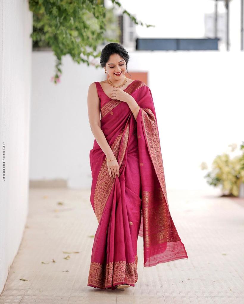 Stunner Dark Pink Soft Silk Saree With Panoply Blouse Piece