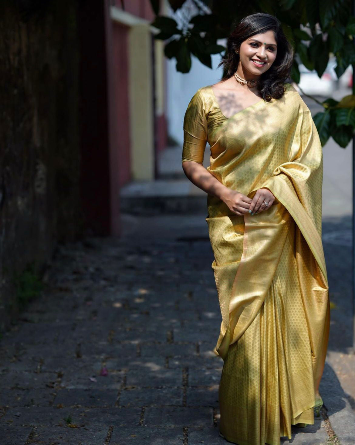 Twirling Yellow Soft Silk Saree With Effervescent Blouse Piece