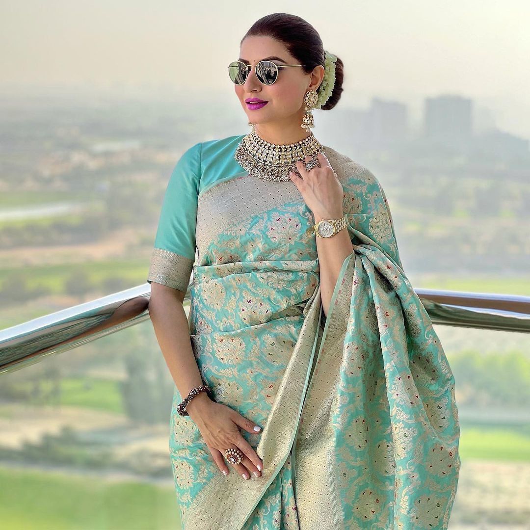 Surpassing Sea Green Soft Silk Saree With Murmurous Blouse Piece