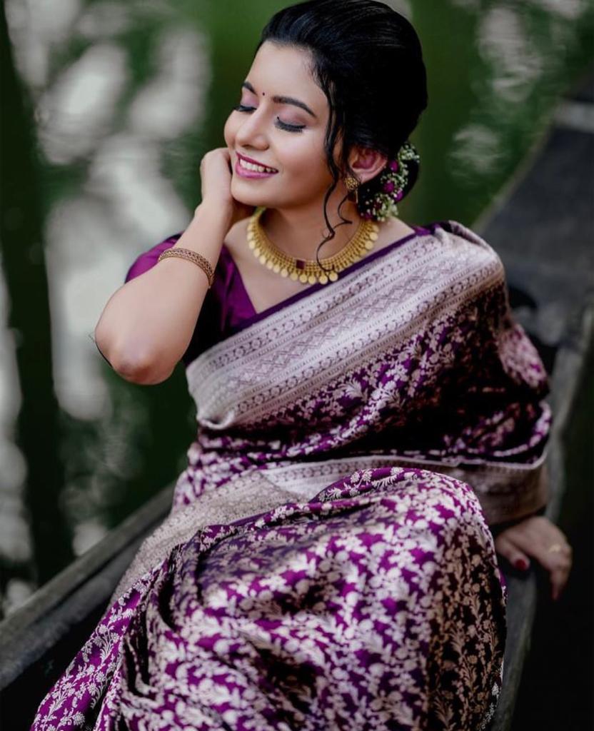 Sensational Purple Soft Silk Saree With Dalliance Blouse Piece