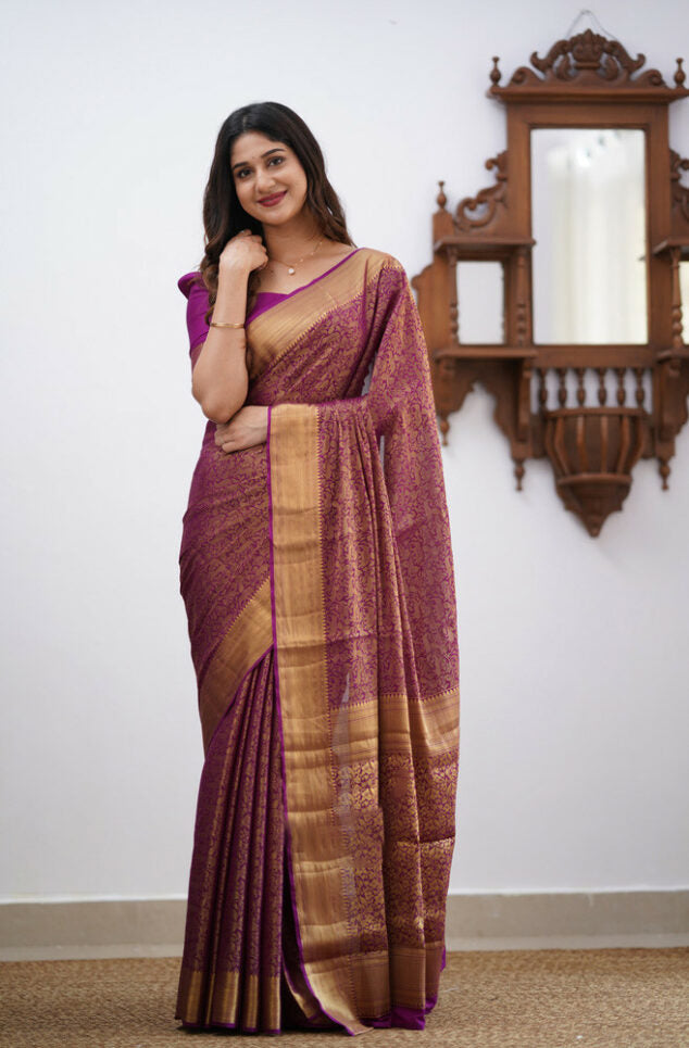 Mellifluous Purple Soft Silk Saree With Bucolic Blouse Piece