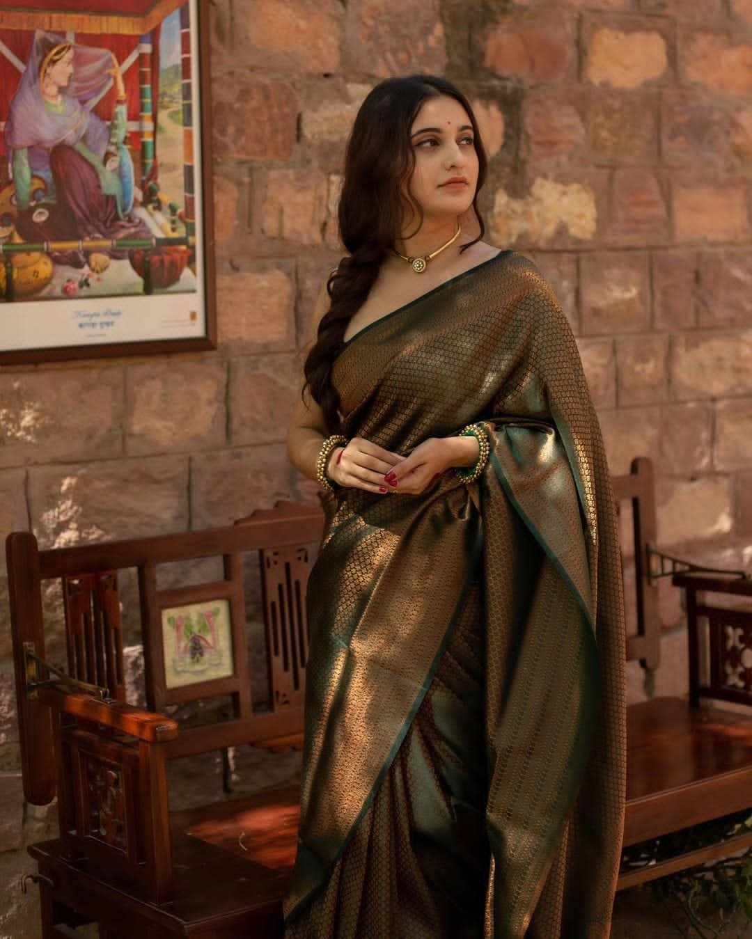 Vibrant Dark Green Soft Silk Saree With Imbrication Blouse Piece