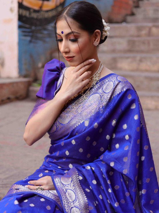 Alluring Blue Soft Silk Saree With Beleaguer Blouse Piece