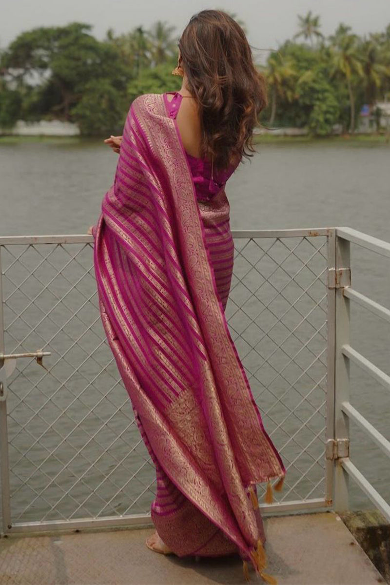 Opulent Magenta Soft Silk Saree With Exquisite Blouse Piece