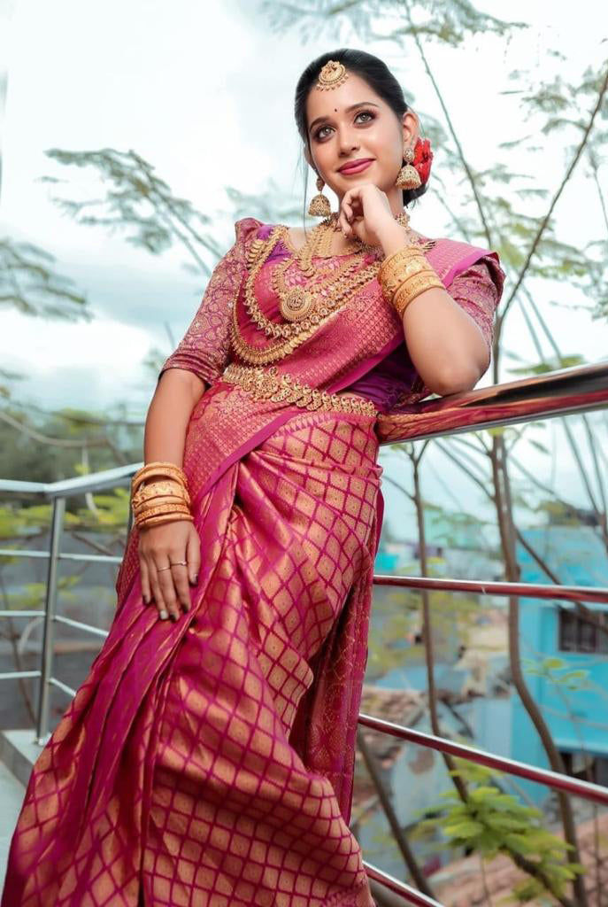 Vivacious Dark Pink Soft Silk Saree With Capricious Blouse Piece