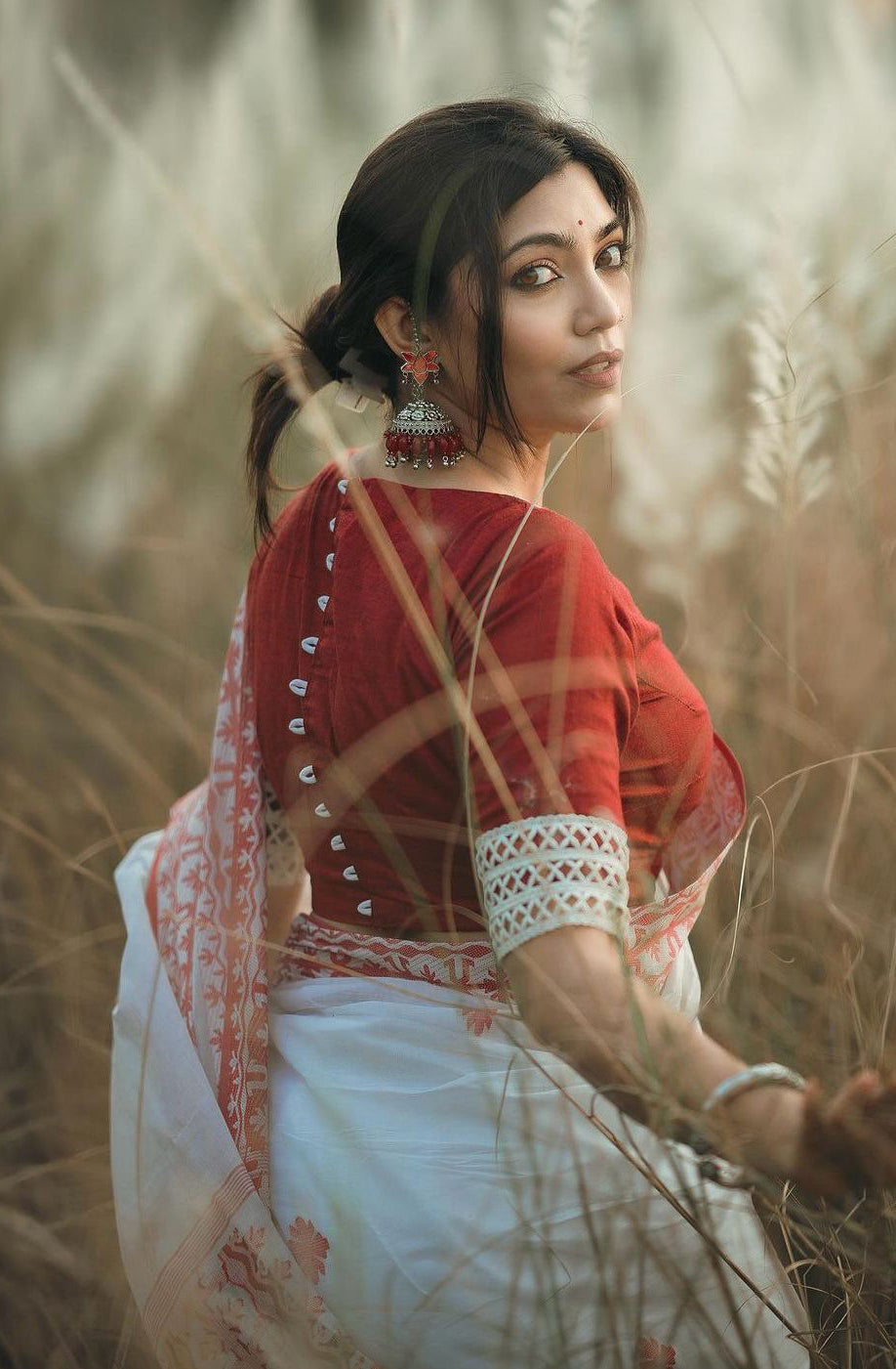 Amiable White Cotton Silk Saree With Artistic Blouse Piece